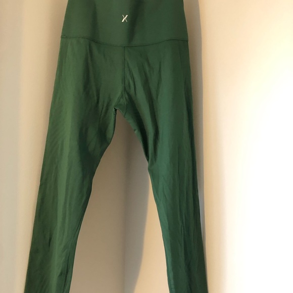 Knix HiTouch™️ High Rise Legging
Excellent condition - Picture 7 of 8